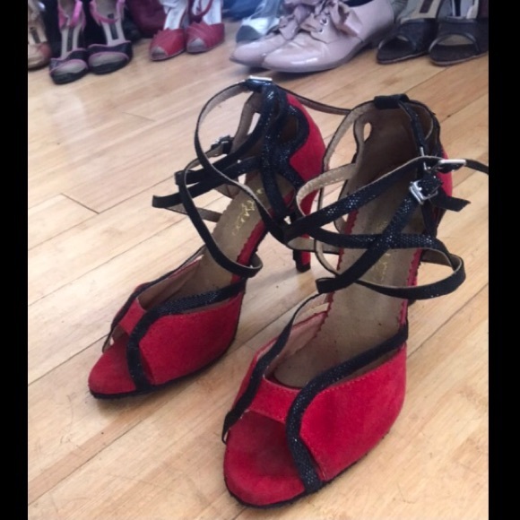 Dramatic Dripping Blood Red Ruby Suede Salsa Shoes Delicate Preloved - Picture 5 of 13